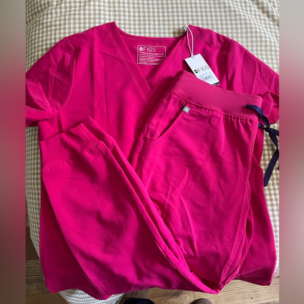 Figs Pink Scrub Set Size M